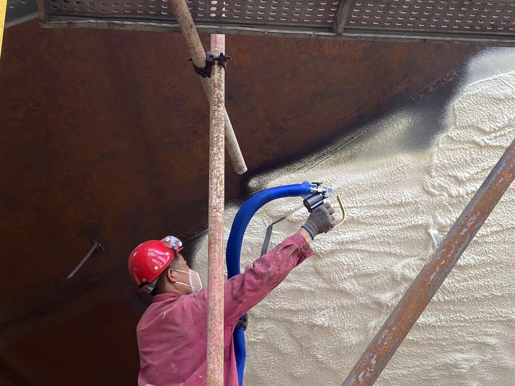 JHBW-A500聚氨酯發泡現場